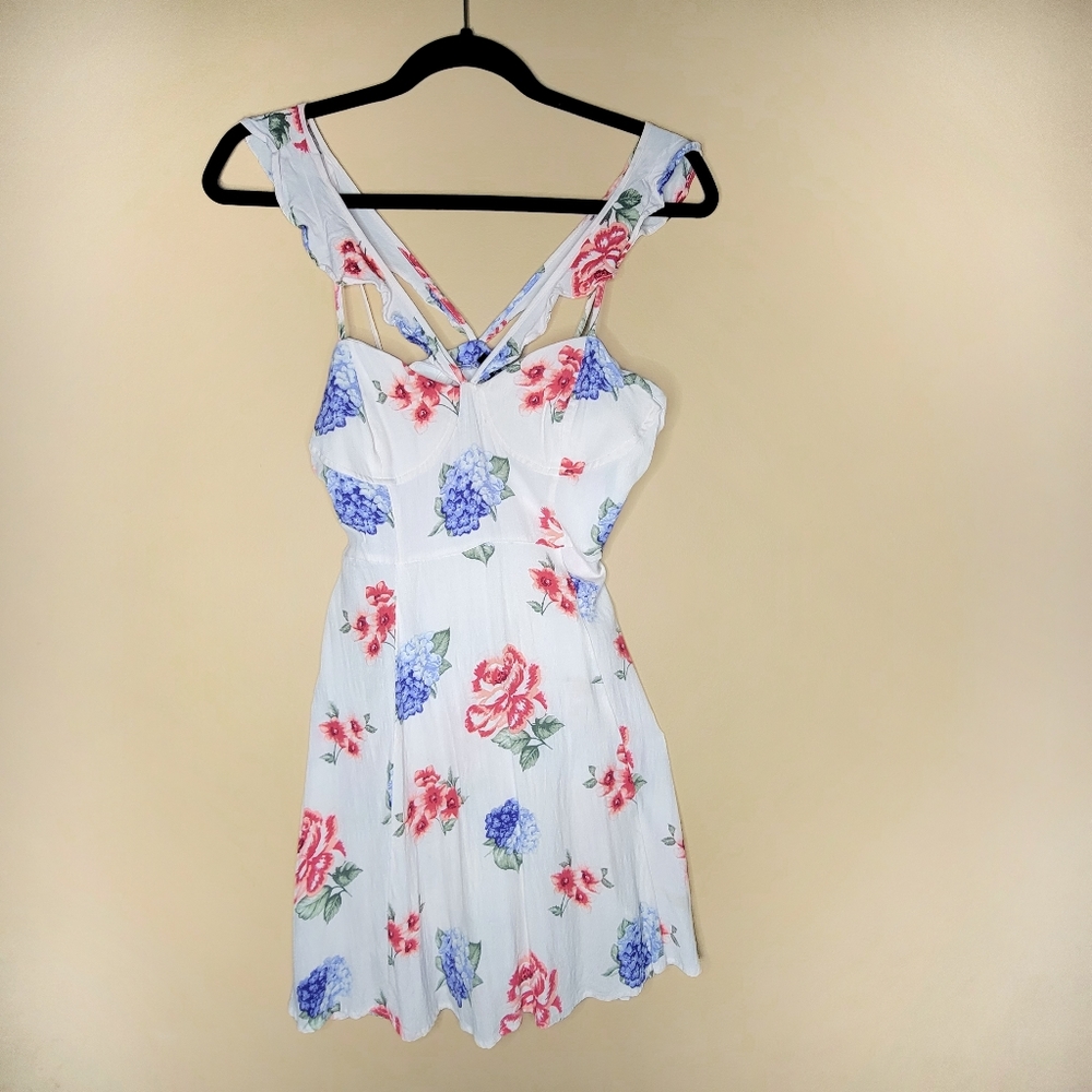 FOREVER 21 Pink Ruffle straps Sweetheart Fit & Flare Mini Floral Print D…